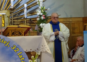 Starachowice. 60-lecie kapłaństwa księdza prałata Bogdana Lipca (na zdjęciu) / Emilia Sitarska / Radio Kielce