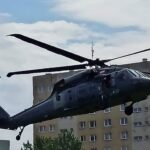 Ostrowiec Świętokrzyski. Policyjny śmigłowiec Black Hawk został wysłany do poszukiwań 89-letniego mężczyzny / Emilia Sitarska / Radio Kielce