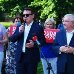 13.06.2020 Starachowice. Spotkanie w ramach akcji Łączy nas Polska. Na zdjęciu od lewej europoseł Dominik Tarczyński, poseł Krzysztof Lipiec / Emilia Sitarska / Radio Kielce