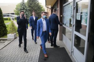 08.06.2020. Kielce. Matura w Zespole Szkół Elektrycznych / Wiktor Taszłow / Radio Kielce