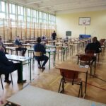 08.06.2020. Kielce. Matura w Zespole Szkół Elektrycznych / Wiktor Taszłow / Radio Kielce