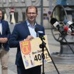 17.06.2020. Kielce. Konferencja dotycząca bonu żłobkowego. Na zdjęciu (od lewej): Marcin Chłodnicki - radny, Michał Braun - radny / Wiktor Taszłow / Radio Kielce