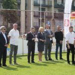 19.06.2020. Kielce. Oficjalne otwarcie turnieju „Piątka na Rynku Sport CK”. Przemawia Marcin Zychalski - prezes Stowarzyszenia Sport CK / Wiktor Taszłow / Radio Kielce