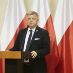 22.06.2020. Kielce. Podpisanie umów w ramach Funduszu Rozwoju Przewozów Autobusowych. Na zdjęciu: Jarosław Rusiecki - senator / Wiktor Taszłow / Radio Kielce