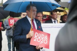 22.06.2020. Kielce. Konferencja Społecznego Komitetu Poparcia dla Andrzeja Dudy. Na zdjęciu: Mirosław Gębski - starosta kielecki / Wiktor Taszłow / Radio Kielce