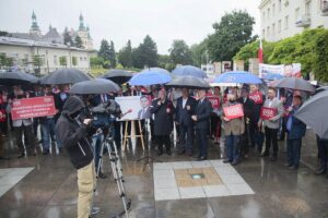 22.06.2020. Kielce. Konferencja Społecznego Komitetu Poparcia dla Andrzeja Dudy / Wiktor Taszłow / Radio Kielce