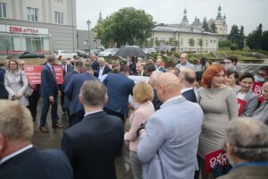 22.06.2020. Kielce. Konferencja Społecznego Komitetu Poparcia dla Andrzeja Dudy / Wiktor Taszłow / Radio Kielce