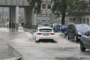 22.06.2020. Kielce. Ulewa / Wiktor Taszłow / Radio Kielce