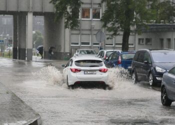 22.06.2020. Kielce. Ulewa / Wiktor Taszłow / Radio Kielce