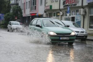 22.06.2020. Kielce. Ulewa / Wiktor Taszłow / Radio Kielce