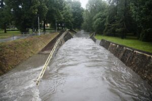 22.06.2020. Kielce. Ulewa / Wiktor Taszłow / Radio Kielce