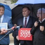 24.06.2020. Kielce. Konferencja posła Krzysztofa Lipca dotycząca Funduszu Inwestycji Samorządowych. Na zdjęciu (od lewej): Mirosław Gębski - starosta kielecki, Marek Kwitek - poseł, Krzysztof Lipiec - poseł / Wiktor Taszłow / Radio Kielce