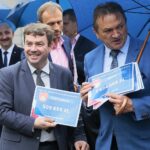 24.06.2020. Kielce. Konferencja posła Krzysztofa Lipca dotycząca Funduszu Inwestycji Samorządowych. Na zdjęciu (od lewej): Stanisław Strąk - wójt Pierzchnicy, Mirosław Gębski - starosta kielecki / Wiktor Taszłow / Radio Kielce