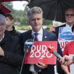 24.06.2020. Kielce. Konferencja posła Krzysztofa Lipca dotycząca Funduszu Inwestycji Samorządowych. Na zdjęciu (od lewej): Krzysztof Lipiec - poseł, Krzysztof Słoń - senator, Stefan Bąk - członek zarządu powiatu kieleckiego, Małgorzata Popiel - radna powiatu kieleckiego / Wiktor Taszłow / Radio Kielce