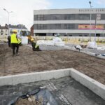 25.06.2020. Kielce. Prace wykończeniowe przy budowie dworca autobusowego / Wiktor Taszłow / Radio Kielce