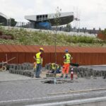 25.06.2020. Kielce. Prace wykończeniowe przy budowie dworca autobusowego / Wiktor Taszłow / Radio Kielce