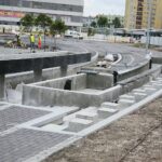 25.06.2020. Kielce. Prace wykończeniowe przy budowie dworca autobusowego / Wiktor Taszłow / Radio Kielce