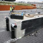 25.06.2020. Kielce. Prace wykończeniowe przy budowie dworca autobusowego / Wiktor Taszłow / Radio Kielce