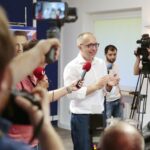 28.06.2020. Kielce. Sztab wyborczy Platformy Obywatelskiej. Przemawia Artur Gierada - przewodniczący świętokrzyskiej PO / Wiktor Taszłow / Radio Kielce