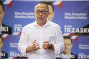 28.06.2020. Kielce. Sztab wyborczy Platformy Obywatelskiej. Przemawia Artur Gierada - przewodniczący świętokrzyskiej PO / Wiktor Taszłow / Radio Kielce