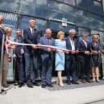 30.06.2020. Kielce. Uroczyste otwarcie budynku CENWIS Politechniki Świętokrzyskiej. Na zdjęciu (od lewej): Marcin Różycki -zastępca prezydenta Kielc, Bogdan Wenta – prezydent miasta Kielce, Marek Bogusławski - wicemarszałek województwa świętokrzyskiego, Krzysztof Słoń - senator / Wiktor Taszłow / Radio Kielce