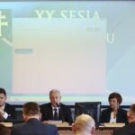 30.06.2020. Kielce. XX Sesja Rady Powiatu. Na zdjęciu (od lewej): Kamil Piasecki - wiceprzewodniczący rady powiatu, Jacek Kuzia - przewodniczący rady powiatu / Wiktor Taszłow / Radio Kielce