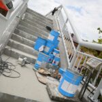 27.05.2020 Bilcza. Budowa kładki dla pieszych na ukończeniu / Wiktor Taszłow / Radio Kielce