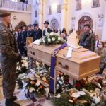 06.06.2020. Kałków. Uroczystości pogrzebowe ks. Czesława Wali / Wiktor Taszłow / Radio Kielce