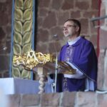 06.06.2020. Kałków. Uroczystości pogrzebowe ks. Czesława Wali. Na zdjęciu: ks. Wiesław Przygoda / Wiktor Taszłow / Radio Kielce