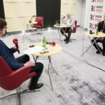 07.06.2020. Radio Kielce. Studio Polityczne. Na zdjęciu (od lewej): Michał Kita - Radio Kielce, Andrzej Bętkowski - marszałek województwa świętokrzyskiego,  Łukasz Wilczyński – Ruch Narodowy / Wiktor Taszłow / Radio Kielce