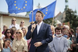 07.06.2020. Kielce. Wizyta Rafała Trzaskowskiego w Kielcach. Na zdjęciu: Rafał Trzaskowski - prezydent Warszawy / Wiktor Taszłow / Radio Kielce