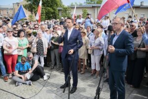 07.06.2020. Kielce. Wizyta Rafała Trzaskowskiego w Kielcach. Na zdjęciu( od lewej): Rafał Trzaskowski - prezydent Warszawy, Artur Gierada - szef PO w regionie świętokrzyskim / Wiktor Taszłow / Radio Kielce