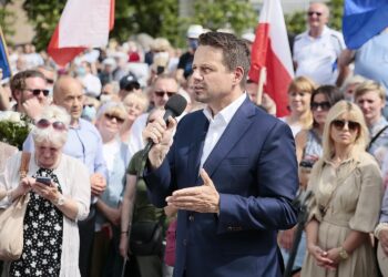 07.06.2020. Kielce. Wizyta Rafała Trzaskowskiego w Kielcach. Na zdjęciu: Rafał Trzaskowski - prezydent Warszawy / Wiktor Taszłow / Radio Kielce