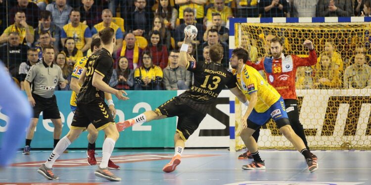 29.02.2020 Kielce. Mecz Ligi Mistrzów PGE Vive Kielce - THW Kiel / Wiktor Taszłow / Radio Kielce