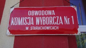 28.06.2020 Starachowice. Wybory prezydenckie. Obwodowa komisja wyborcza nr 1 / Anna Głąb / Radio Kielce