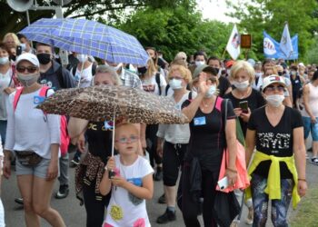 21.06.2020 Sulisławice. Drugi dzień uroczystości z okazji 200. rocznicy pielgrzymki mieszkańców Staszowa do Sulisławic / Grażyna Szlęzak-Wójcik / Radio Kielce