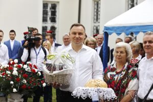 19.06.2020. Pińczów. Wizyta Prezydenta RP Andrzeja Dudy / Jarosław Kubalski / Radio Kielce