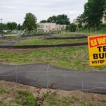 16.06.2020. Busko-Zdrój. Budowa toru dla rolkarzy / Marta Gajda / Radio Kielce