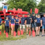 Wolontariusze Enea Elektrownia Połaniec podczas sprzątania rzeki  Czarnej / Enea Elektrownia Połaniec