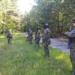 Kielce. Strzeleckie ćwiczenia w lesie na Stadionie / Jednostka Strzelecka 2105 Kielce