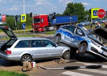 24.07.2020. Ostrowiec Św. Wypadek / Ratownictwo Powiatu Ostrowieckiego