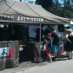 10.07.2020. Zalew w Sielpi Wielkiej. Wojskowy punkt informacyjny kampanii „Zostań Żołnierzem Rzeczypospolitej", drugi dzień pobytu / Wojskowa Komenda Uzupełnień w Kielcach