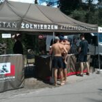 10.07.2020. Zalew w Sielpi Wielkiej. Wojskowy punkt informacyjny kampanii „Zostań Żołnierzem Rzeczypospolitej", drugi dzień pobytu / Wojskowa Komenda Uzupełnień w Kielcach