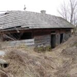 Reportaż „TEN Polak”. Na zdjęciu: Ociesęki - ruina domu Dudy / archiwum prywatne