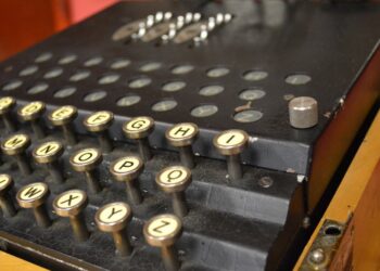 Enigma, która trafi do Polski / Instytut Piłsudskiego, Londyn