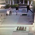 Czerwiec 2020. Kielce. Dwóch nastolatków zniszczyło elewację budynku na osiedlu Sady / świętokrzyska policja