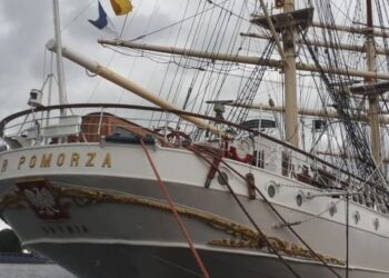 Już od 90 lat "Dar Pomorza" znajduje się pod polską banderą / Anna Rębas / Radio Gdańsk