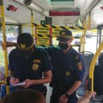 31.07.2020. 01.07.2020 Kielce. Straż miejska sprawdza czy ludzie noszą maseczki / Robert Szumielewicz / Radio Kielce