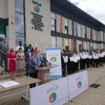 06.07.2020. Kielce. Odebranie promes przez strażaków-ochotników na projekty łączące ochronę środowiska z poprawą energooszczędnością strażnic. Na zdjęciu (od lewej): Grzegorz Socha - wiceprezes WFOŚiGW, Anna Krupka - wiceminister sportu, Agata Wojtyszek - poseł PiS, brygadier Grzegorz Rajca  - zastępca Świętokrzyskiego Komendanta Wojewódzkiego Państwowej Straży Pożarnej, Bartłomiej Dorywalski - poseł PiS, Rafał Nowak - wicewojewoda świętokrzyski, Ryszard Gliwiński - prezes WFOŚiGW. Przemawia: Krzysztof Słoń - senator PiS / Daniel Lenart / Radio Kielce