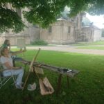 Jędrzejów. Piknik Malarski. Na zdjęciu: Urszula Lubczyńska-Gładka / Ewa Pociejowska-Gawęda / Radio Kielce